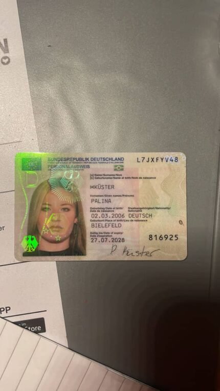 Echter Führerschein und Ausweis.
